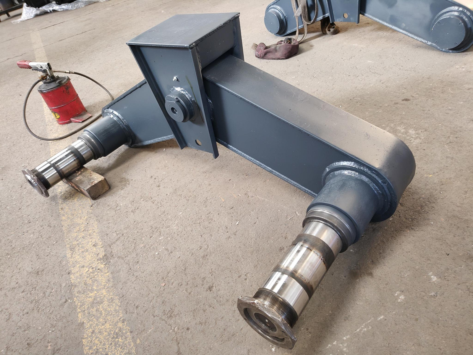 Viga trunnion terminada